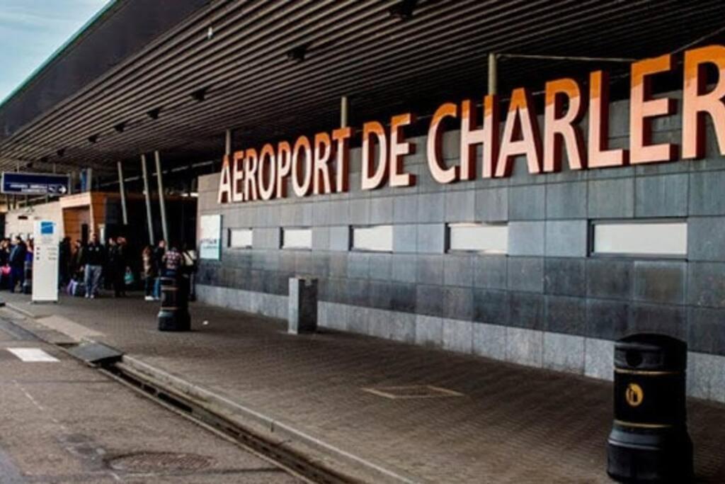 Station 173 C Bruxelles-Charleroi-Airport Exterior foto